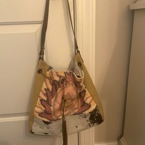 Myra Hobo Bag